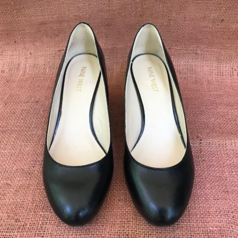 Black Leather Closed Toe Wedge